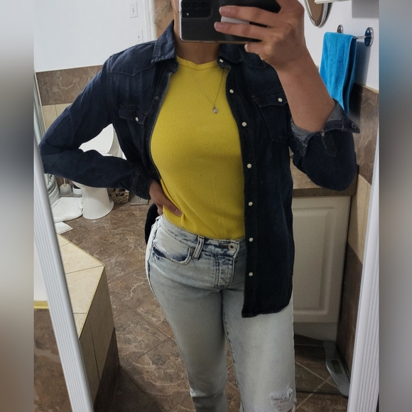 Dark blue jean jacket / Veste en jean bleu foncé - Picture 1 of 11